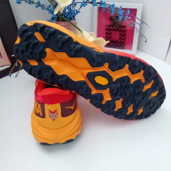 Hoka One One Men's Speedgoat 5 in Fiesta Radiant Yellow, size 12 - Picture 6 of 15